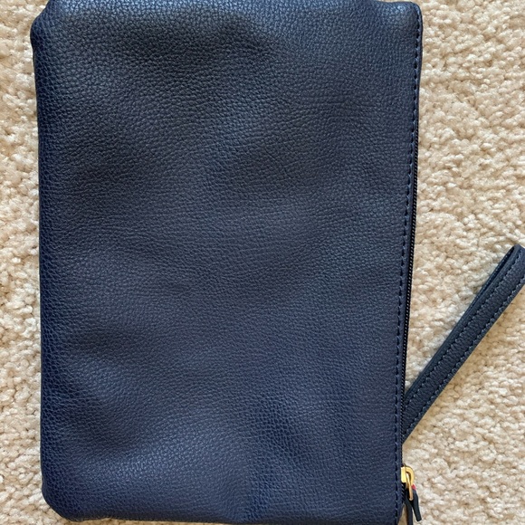 Brand new Tommy Hilfiger makeup bag - Picture 2 of 4